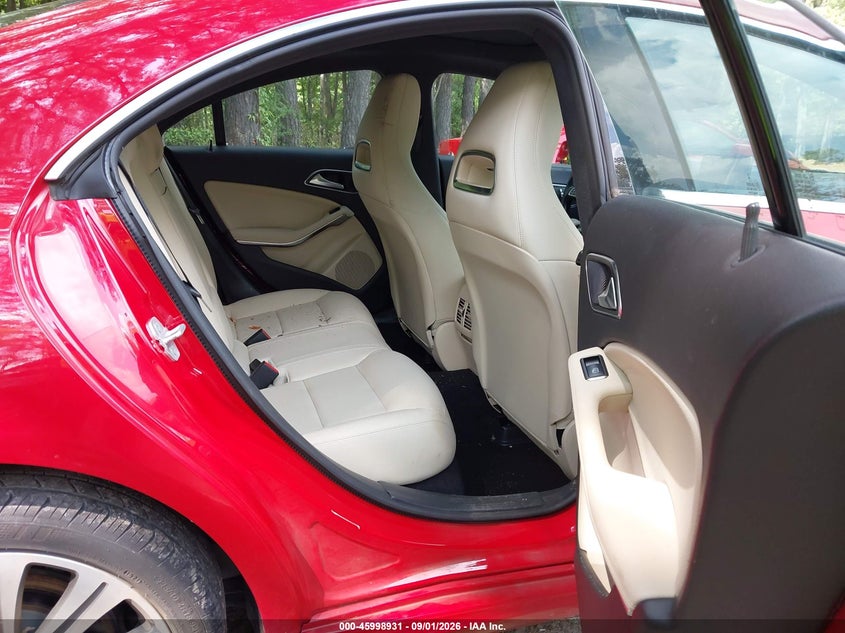 2018 MERCEDES-BENZ CLA 250 auction photo 8