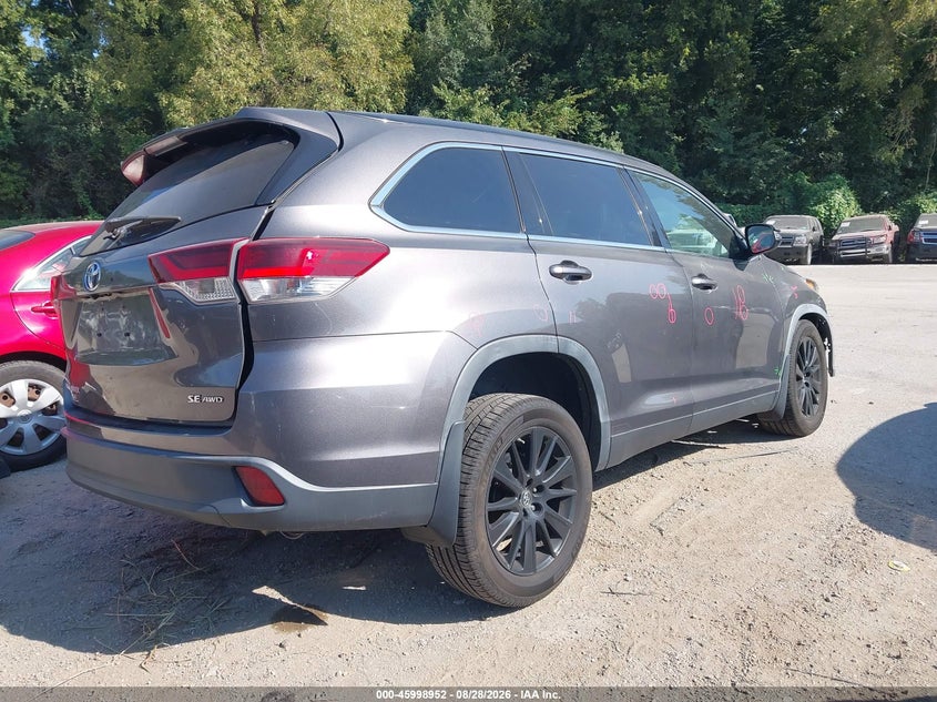 TOYOTA HIGHLANDER - zdjęcie 4