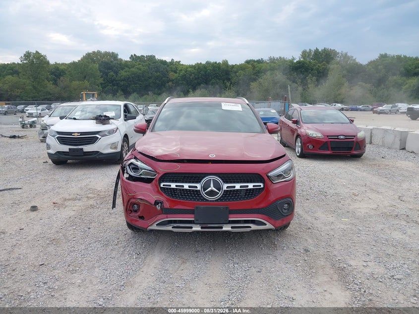 MERCEDES-BENZ GLA 250 - zdjęcie 13