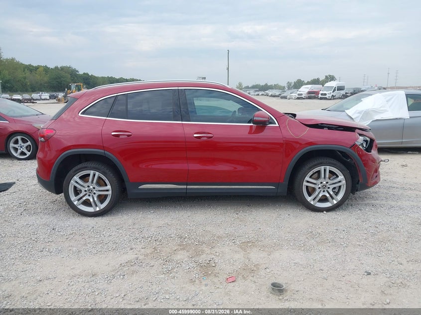 MERCEDES-BENZ GLA 250 - zdjęcie 14