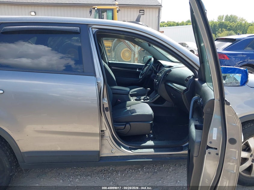 KIA SORENTO 2012 VIN 5XYKTCA6XCG212407