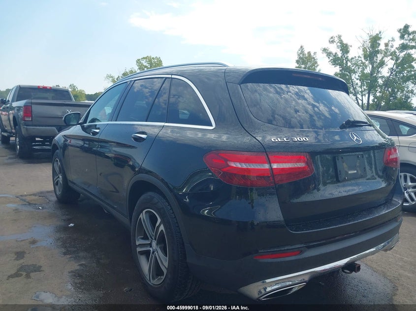 2017 MERCEDES-BENZ GLC 300 auction photo 3