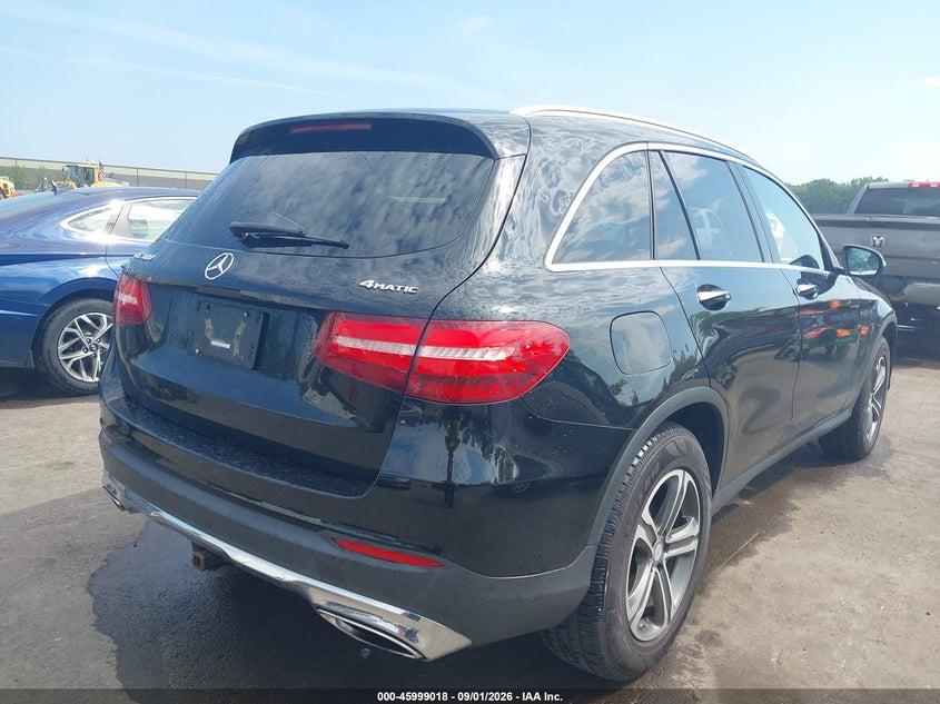 2017 MERCEDES-BENZ GLC 300 auction photo 4