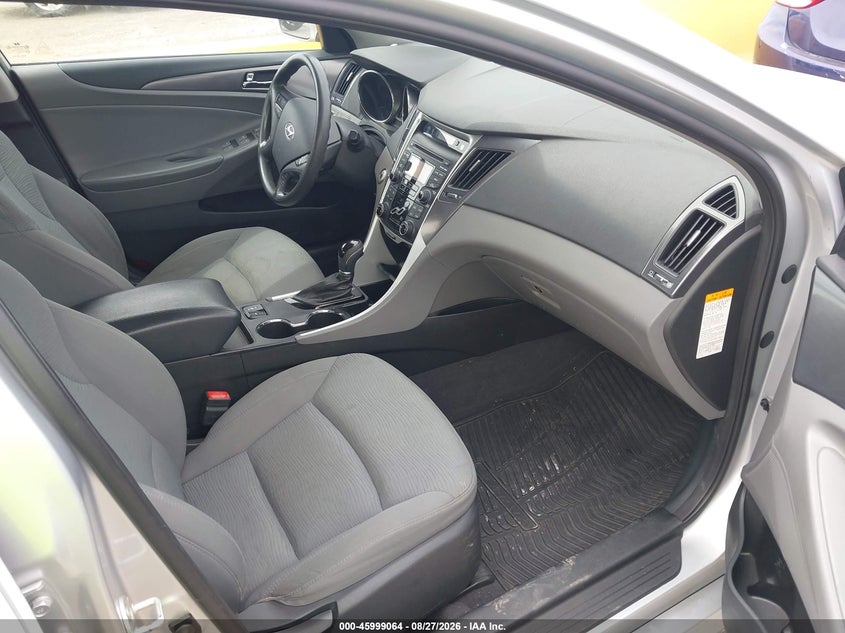 2013 HYUNDAI SONATA HYBRID auction photo 5
