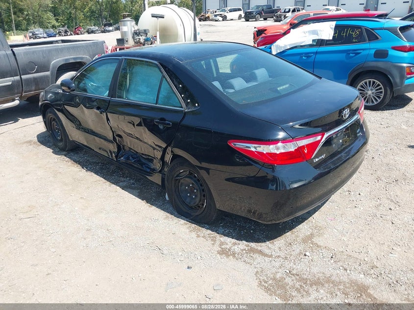 TOYOTA CAMRY - zdjęcie 3