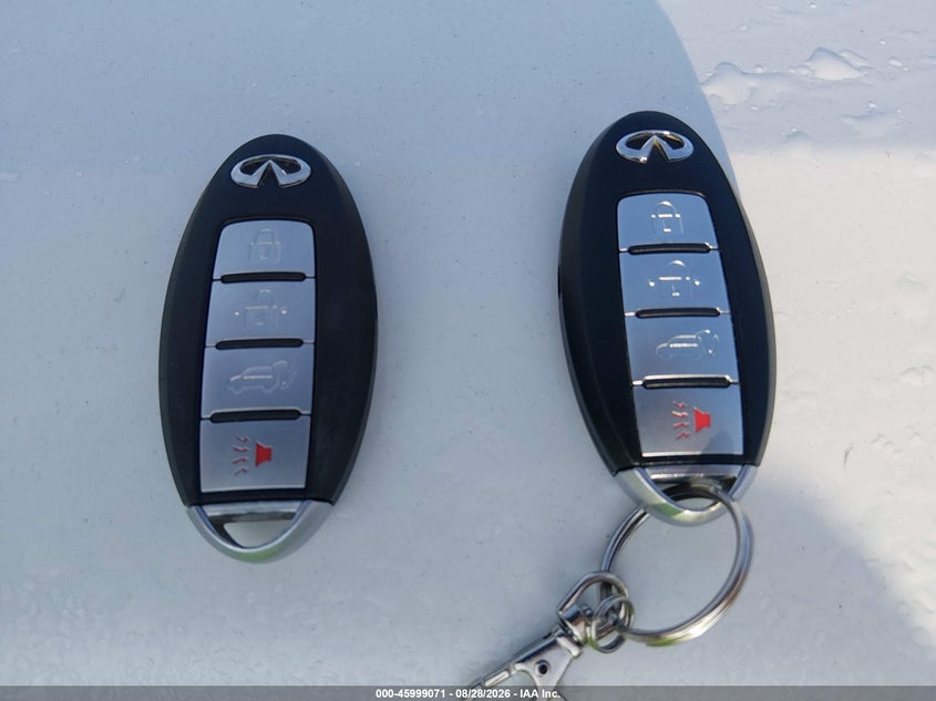 2015 INFINITI QX70 · Фото 11