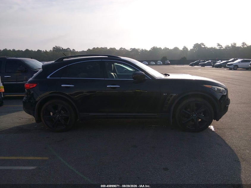 2015 INFINITI QX70 · Фото 13