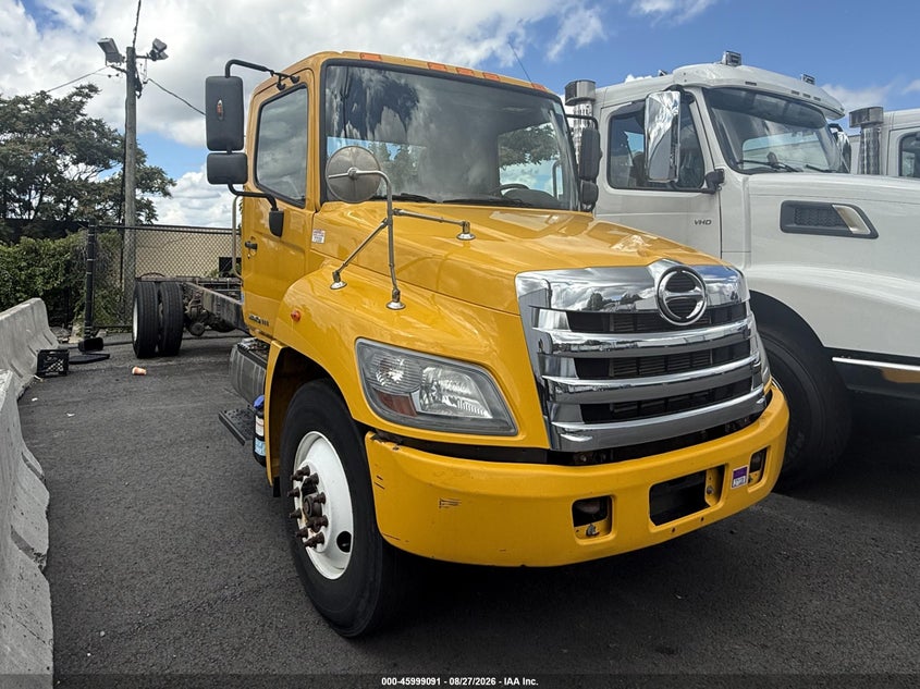 2019 HINO 338 auction photo 1