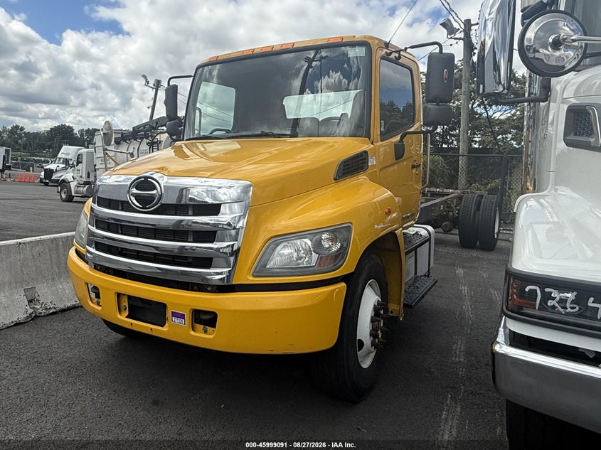 2019 HINO 338 auction photo 2