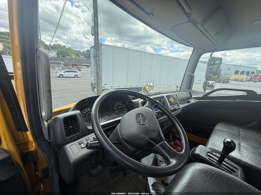 2019 HINO 338 auction photo 7