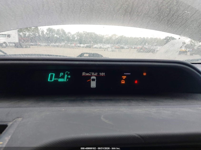 2013 TOYOTA PRIUS C auction photo 7