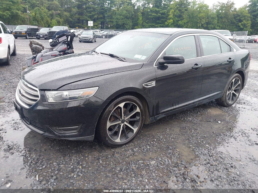 2016 FORD TAURUS auction photo 2