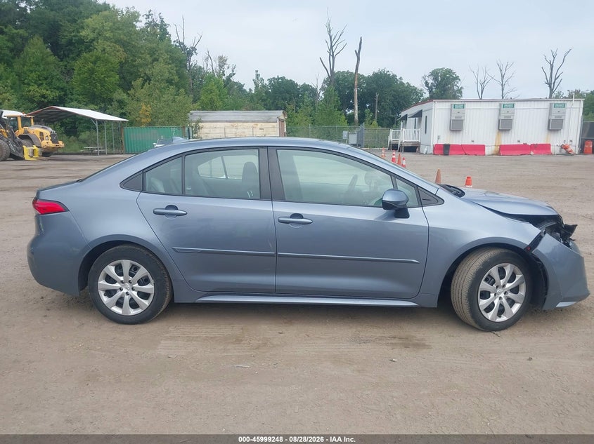 TOYOTA COROLLA - zdjęcie 13