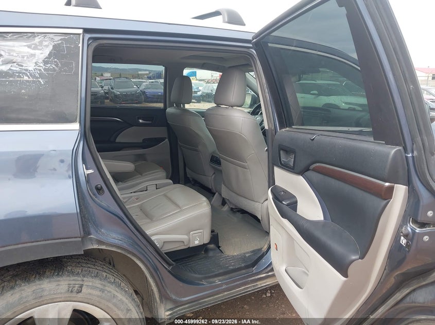 TOYOTA HIGHLANDER - zdjęcie 8