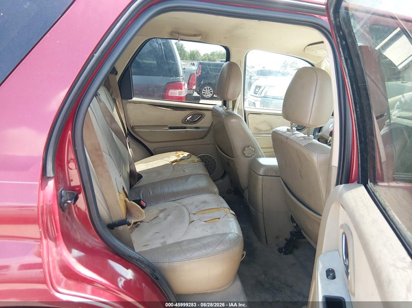 2005 MERCURY MARINER auction photo 8
