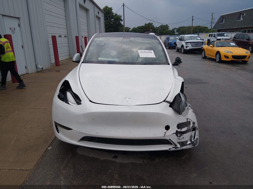2022 TESLA MODEL Y LONG RANGE DUAL MOTOR ALL-WHEEL DRIVE · Фото 11