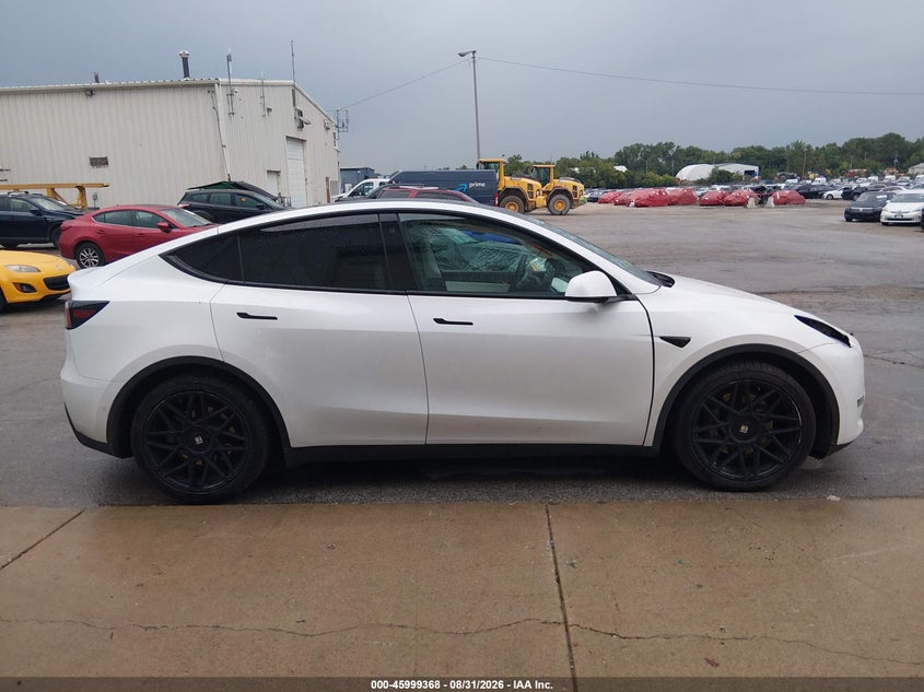 2022 TESLA MODEL Y LONG RANGE DUAL MOTOR ALL-WHEEL DRIVE · Фото 12