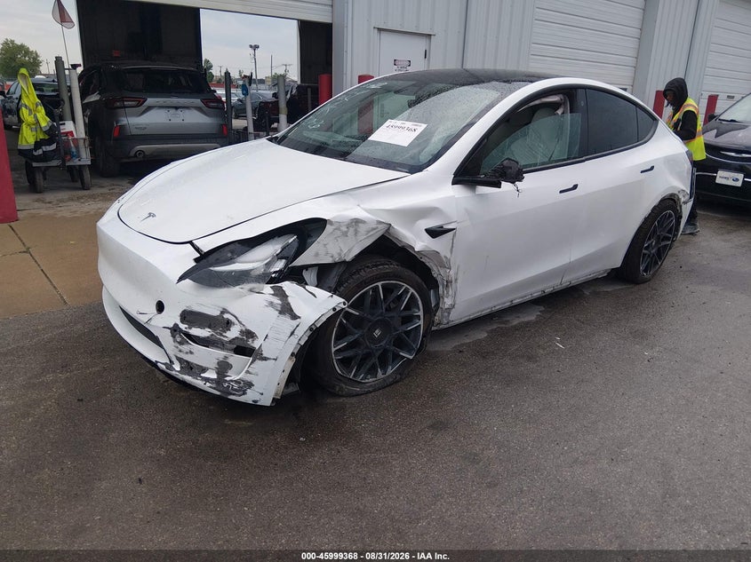 2022 TESLA MODEL Y LONG RANGE DUAL MOTOR ALL-WHEEL DRIVE · Фото 2