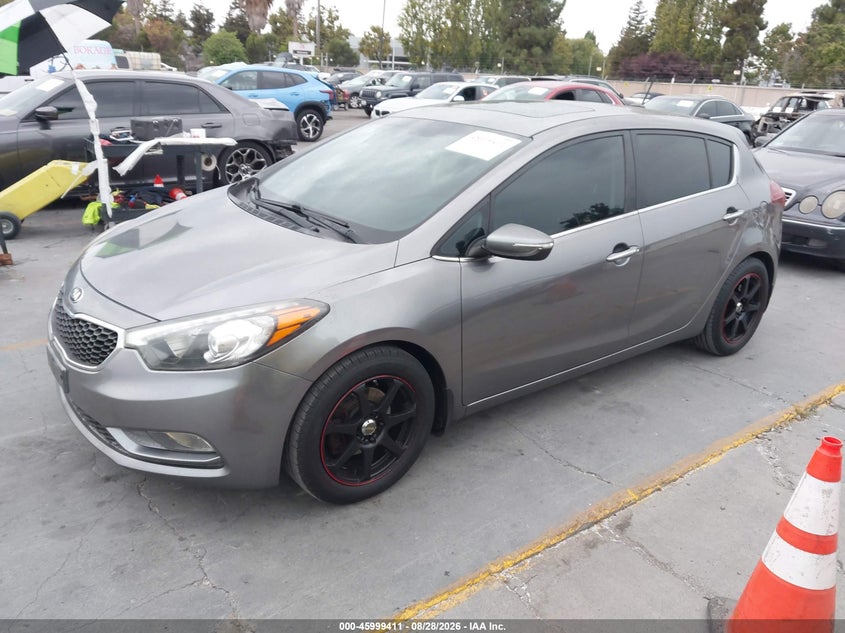 2015 Kia Forte, Left Rear, IAAI, VIN KNAFX5A82F5293951 — photo 2