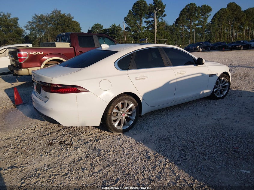 2017 JAGUAR XF auction photo 4