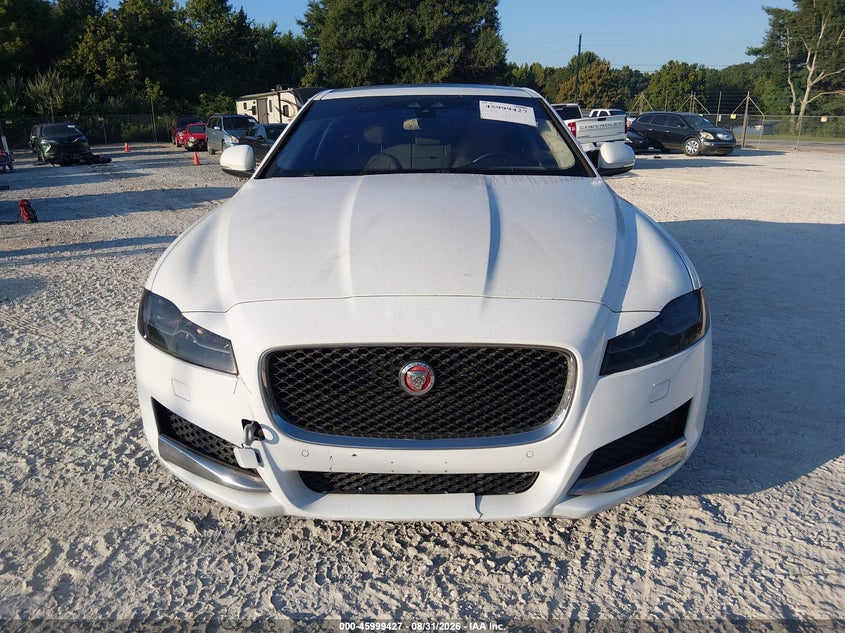 2017 JAGUAR XF auction photo 6