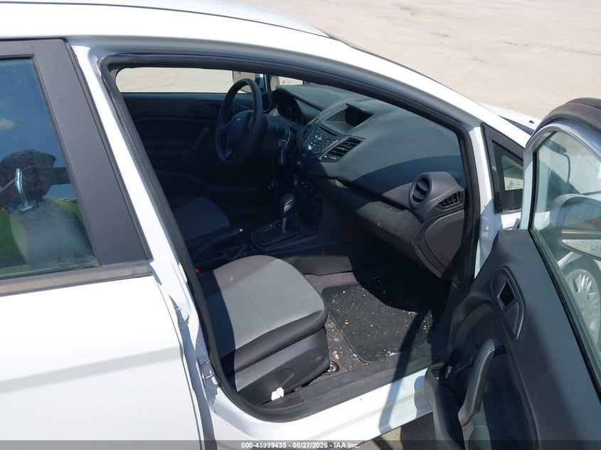 2019 FORD FIESTA auction photo 5