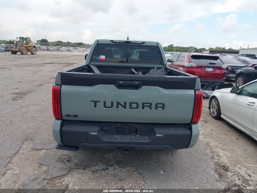 TOYOTA TUNDRA - zdjęcie 16