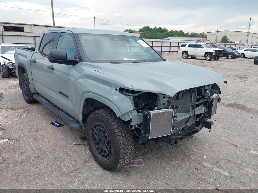 TOYOTA TUNDRA - zdjęcie 17