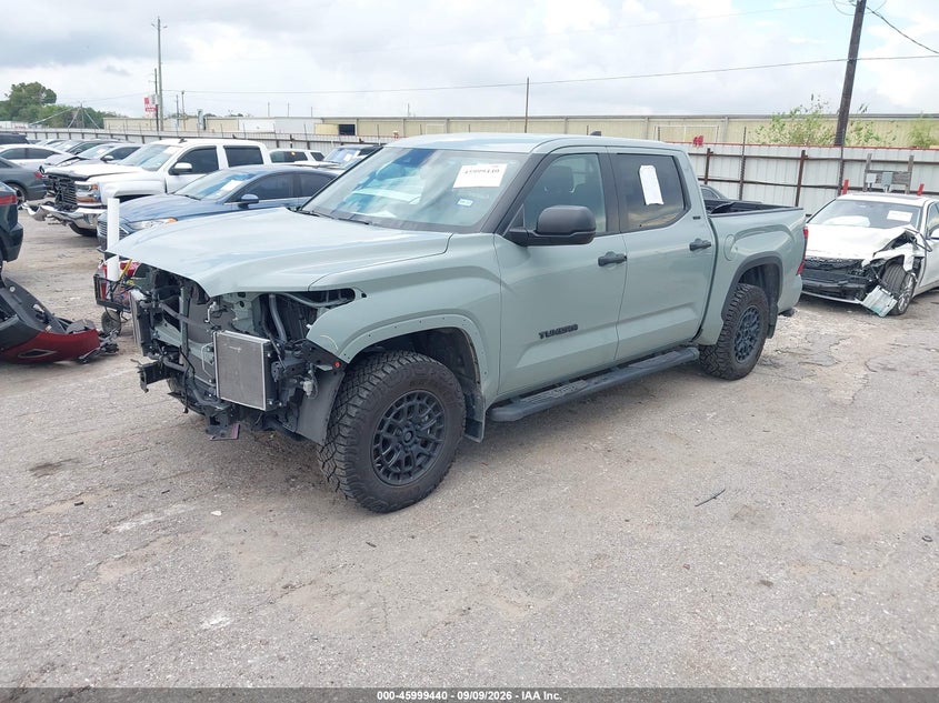 TOYOTA TUNDRA - zdjęcie 2