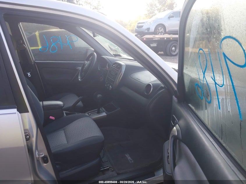 2004 TOYOTA RAV4 auction photo 5