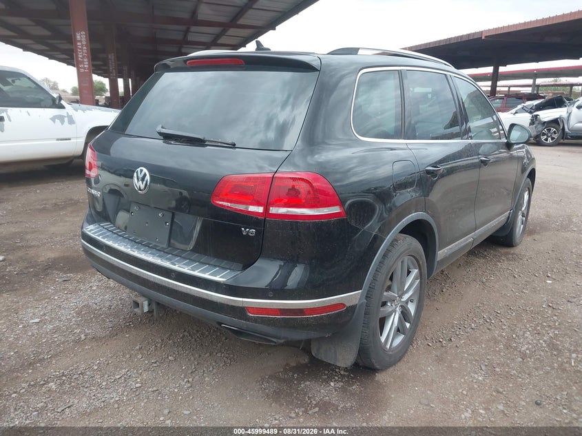 2015 VOLKSWAGEN TOUAREG auction photo 4