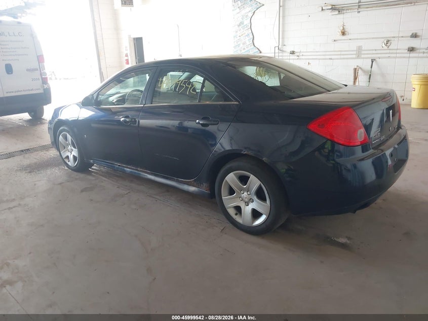 2010 PONTIAC G6 auction photo 3