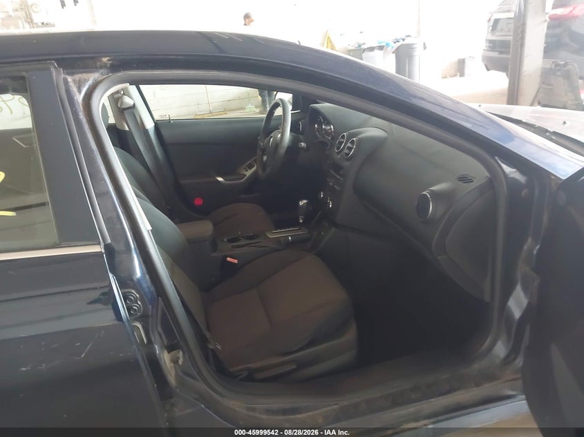 2010 PONTIAC G6 auction photo 5