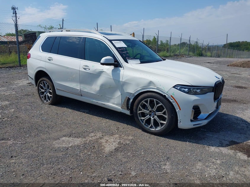 BMW X7 - zdjęcie 1