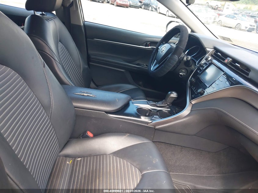 2018 TOYOTA CAMRY auction photo 5