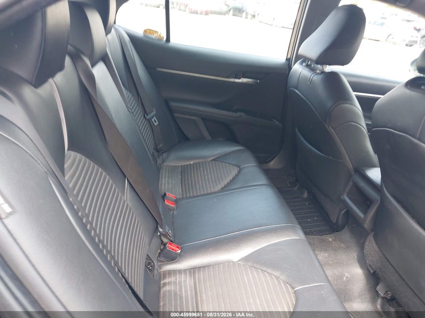 2018 TOYOTA CAMRY auction photo 8