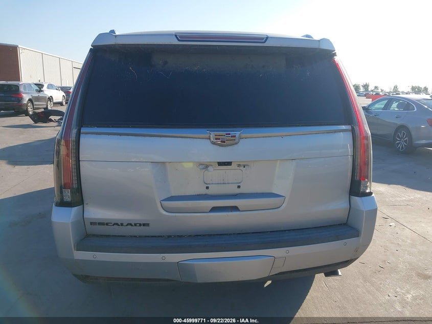 CADILLAC ESCALADE - zdjęcie 16
