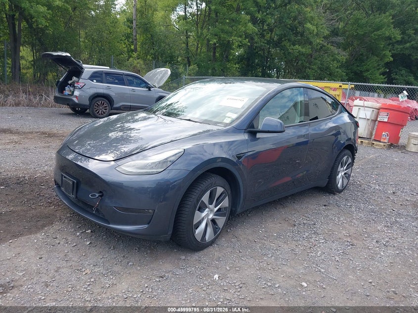 2023 TESLA MODEL Y auction photo 2