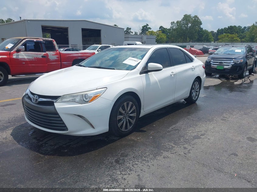 2017 Toyota Camry, Normal Wear & Tear, IAAI, VIN 4T1BF1FK5HU792202 — photo 2
