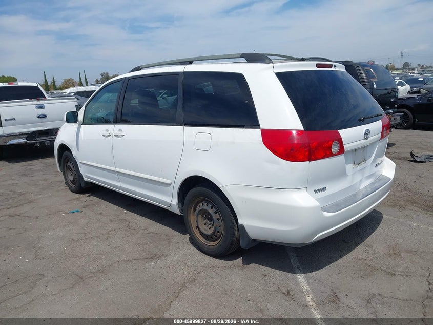 2006 TOYOTA SIENNA auction photo 3