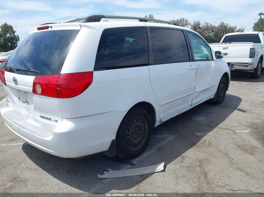 2006 TOYOTA SIENNA auction photo 4