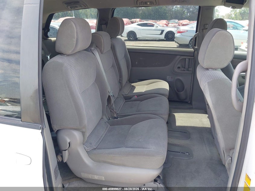 2006 TOYOTA SIENNA auction photo 8