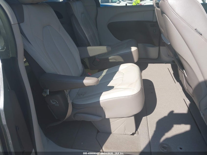Фото 8 - CHRYSLER PACIFICA