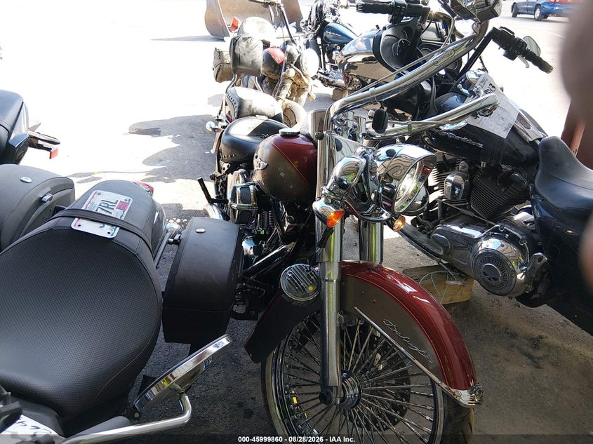 HARLEY-DAVIDSON FLSTN 2009