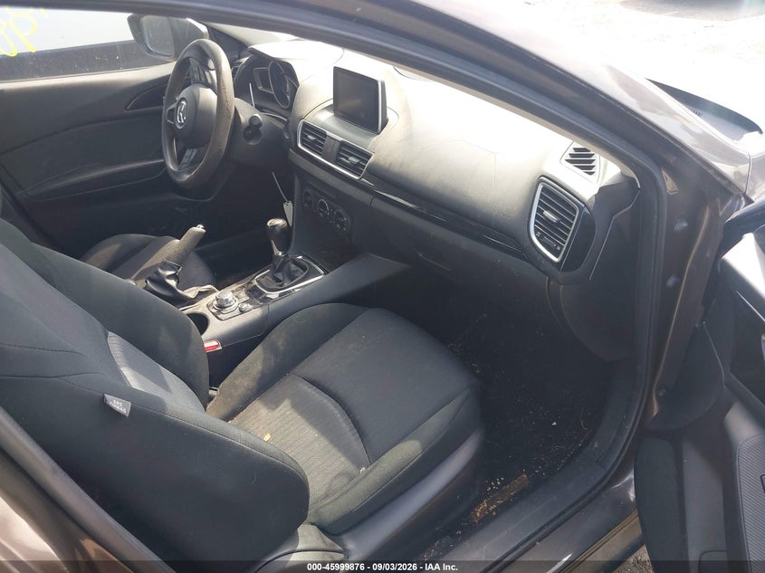 2016 MAZDA MAZDA3 auction photo 5