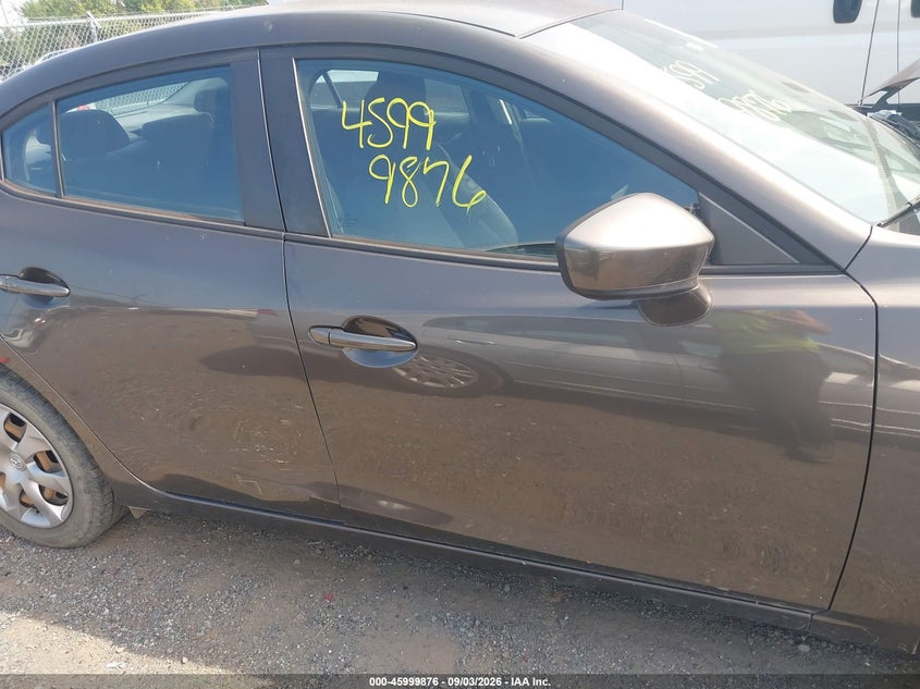 2016 MAZDA MAZDA3 auction photo 6