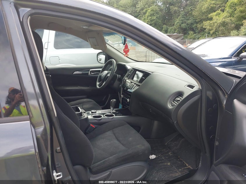 Photo 5 - NISSAN PATHFINDER