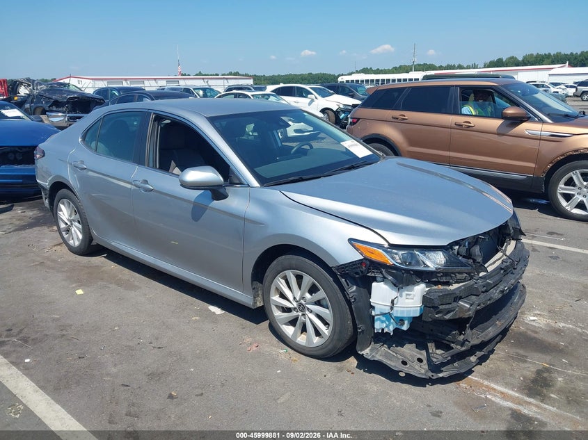 2022 TOYOTA CAMRY auction photo 1