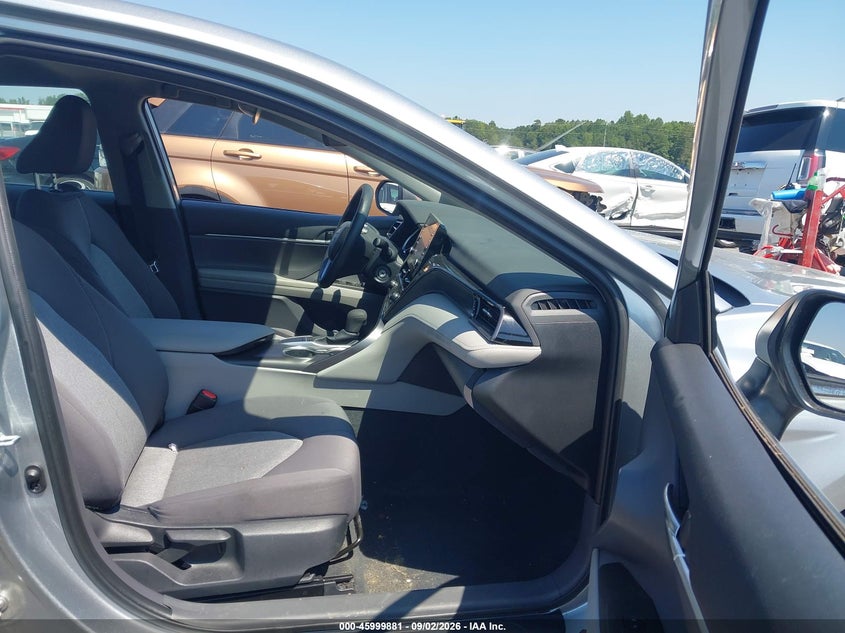 2022 TOYOTA CAMRY auction photo 5