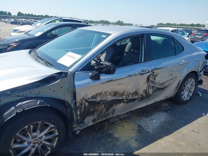 2022 TOYOTA CAMRY auction photo 6
